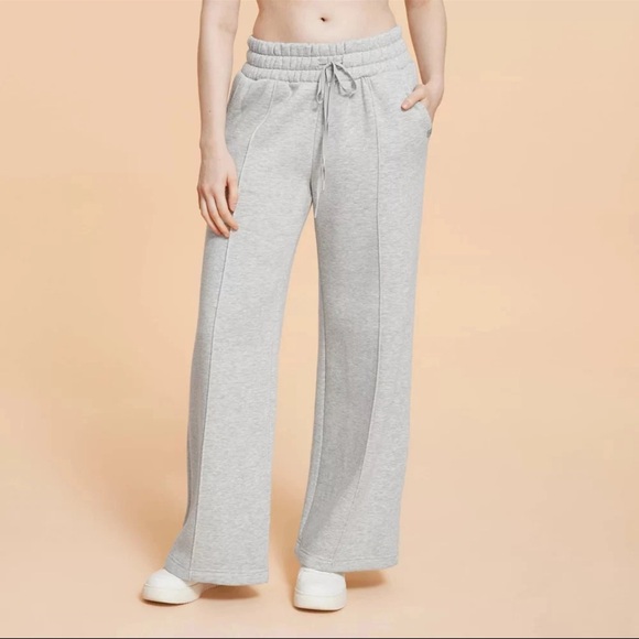 Blogilates Women's Travel Trouser High-Rise Wide Leg Sweatpants NWT - Picture 1 of 4